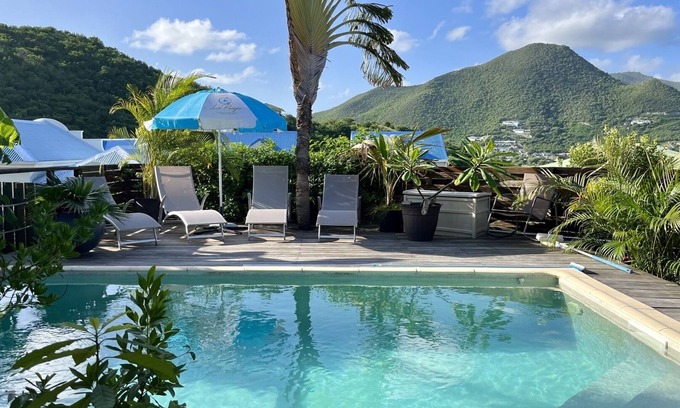 Cul de Sac Apartment | Quiet studio with private pool and garden