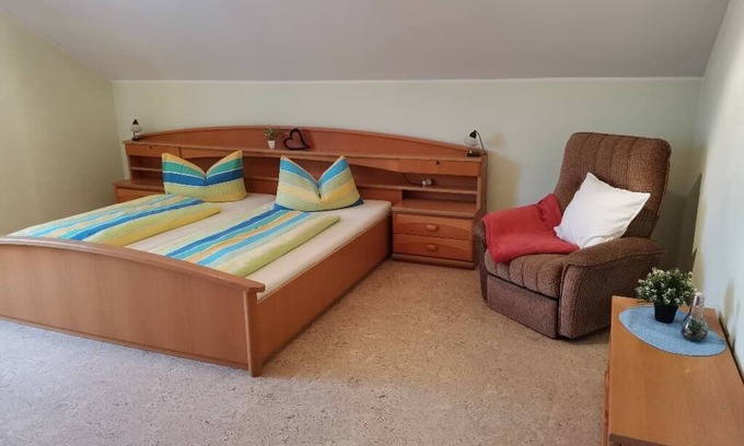 Thanstein Apartment | Quiet vacation apartment (120 sqm) with sunny balcony