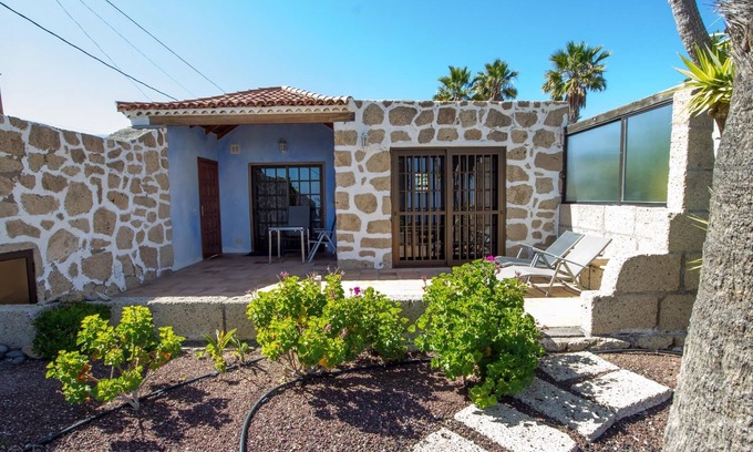 Granadilla de Abona House | Quiet vacation home with a great view