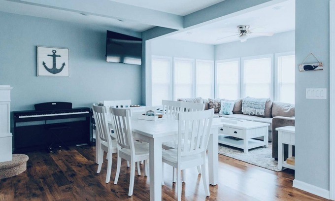 Ventnor City House | Quiet Ventnor Street near Beach, Restaurants & Shops, Quick Uber to Casinos