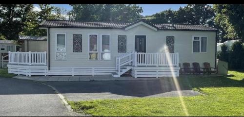 Ringwood House | Quince on Oakdene country Park