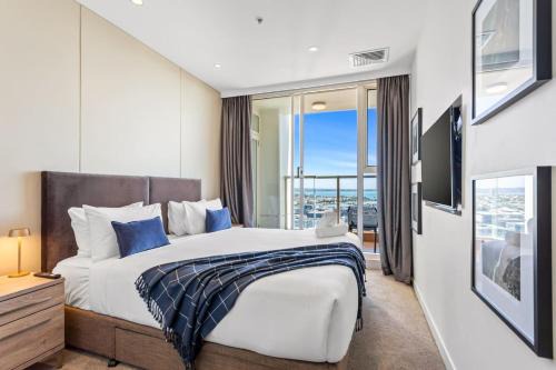 Auckland Central Business District Apartment | QV Stays Luxury Suite with Views Galore