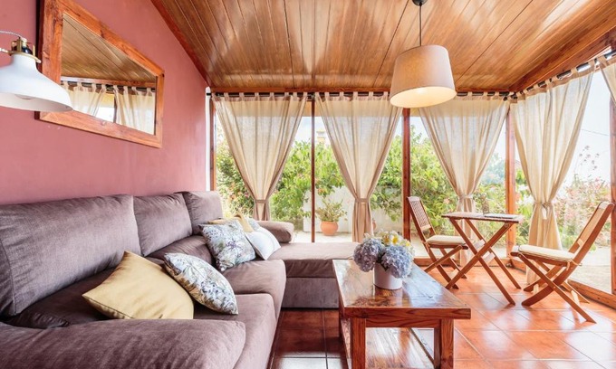 Malpaises House | Rúbel