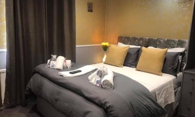 Blackpool Town Center Hotel | Raffles Hotel