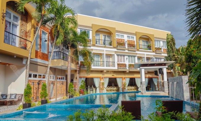Naga Hotel | Ragazzi Resort Hotel