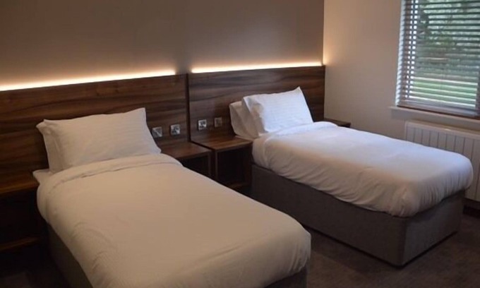 Llanvair Kilgeddin Hotel | Raglan Lodge