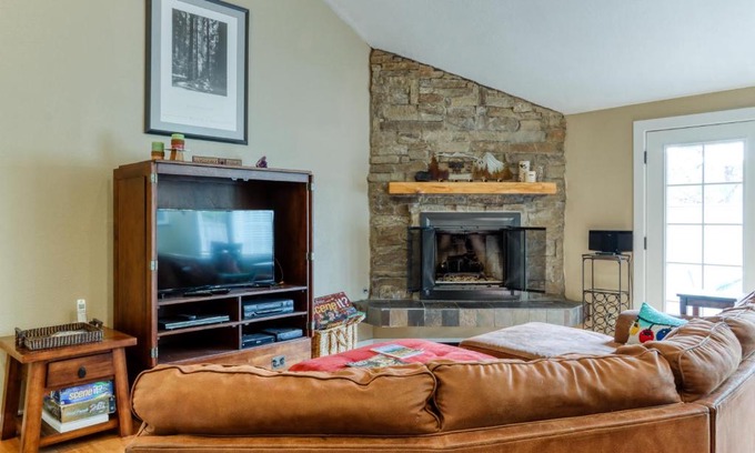 Deer Park House | Rainier Rest Stop