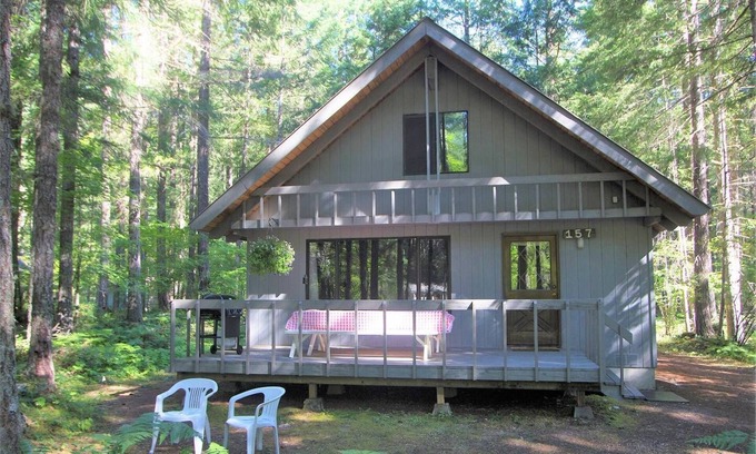 Packwood Cabin | Rainier Retreat | Wifi | 3 Bed, 2 Bath