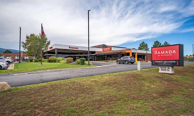 Cedar City Hotel | Ramada by Wyndham Cedar City