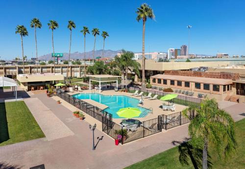 Downtown Tucson Hotel | Ramada by Wyndham Tucson