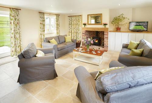 West Compton House | Rampisham Hill Farm Barn