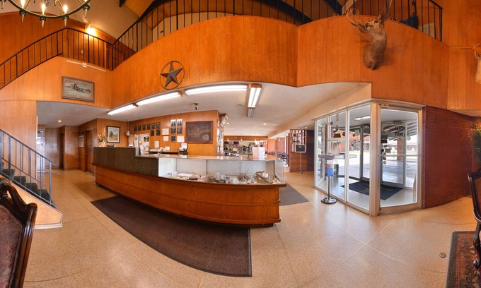 Sweetwater Hotel | Ranch House Motel