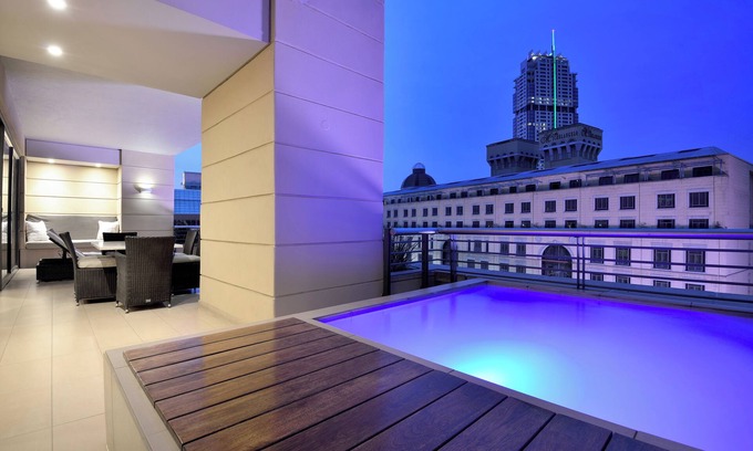 Sandown House | Raphael Penthouse Suites