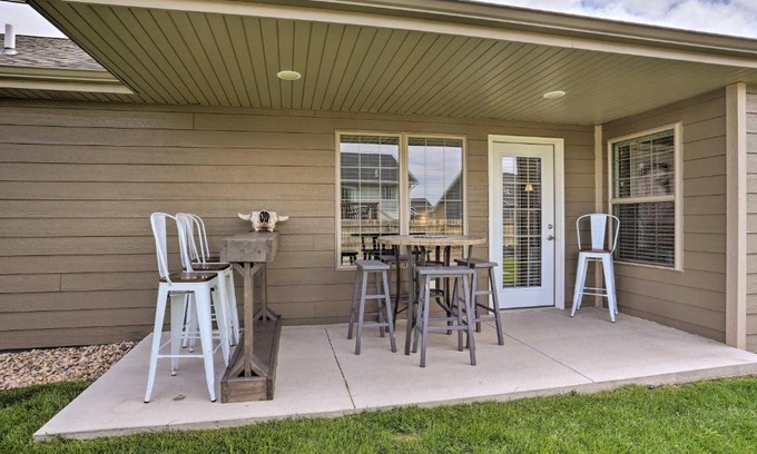 Rapid Valley House | Rapid City Home with Patio Less Than 5 Mi to Downtown!