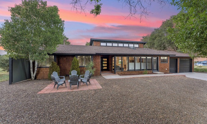 Flagstaff House | Rare Modern Family Getaway ~ 3 Acres & Game Room