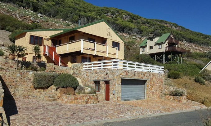 Glencairn House | Ras Vill