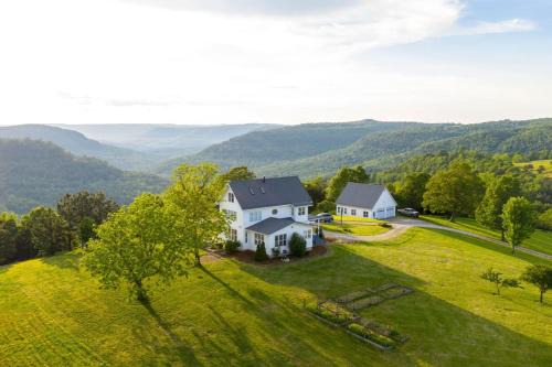 Jasper House | Ratterman Ranch-Family Summer Getaway in Jasper