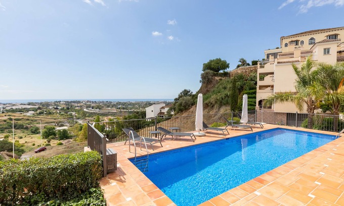 Benahavis Apartment | RDR302 - Fantastic Penthouse with rooftop terrace and views