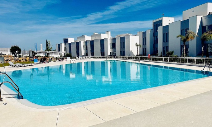 New Golden Mile Apartment | RDR308 - Great 3 bedroom Apt in Le Mirage!