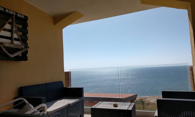 Crotone Bed & Breakfast | Re Mare B&B