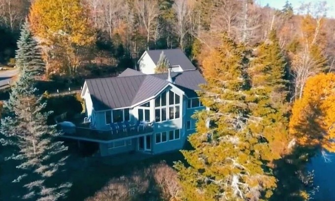 Twin Mountain House | RE90 Private riverfront family retreat in Bretton Woods - slopeside home, AC, fast WiFi, and views