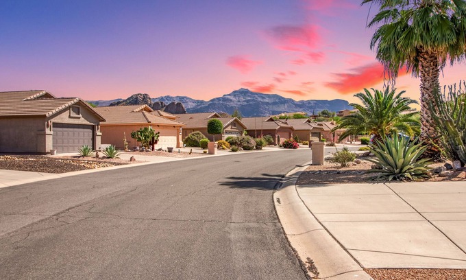 Gold Canyon House | Red Mountain Retreat with heated pool