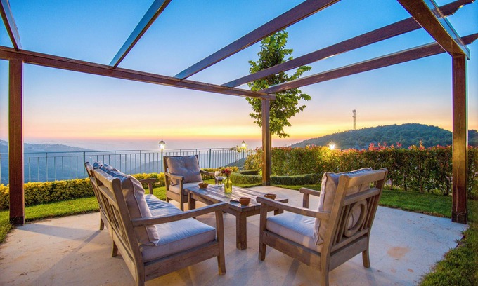 Kfardebian Apartment | Red Oak House With Garden & Terrace in Assia, Batroun