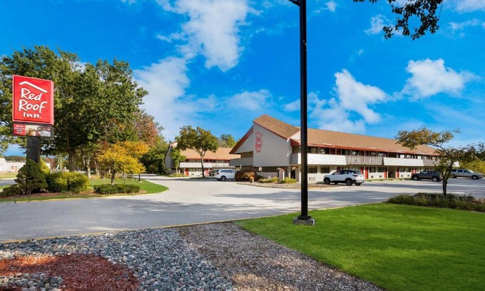 Westlake Hotel | Red Roof Inn Cleveland - Westlake