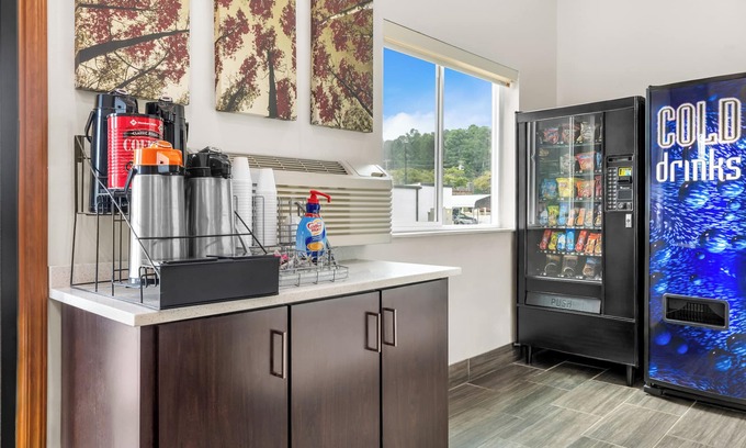 Huntsville Hotel | Red Roof Inn Huntsville, AL