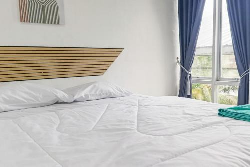 Makassar Hotel | RedDoorz near Universitas Hasanuddin Makassar