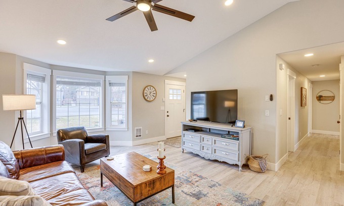 Redmond House | Redmond Vacation Rental w/ Private Yard & Fire Pit