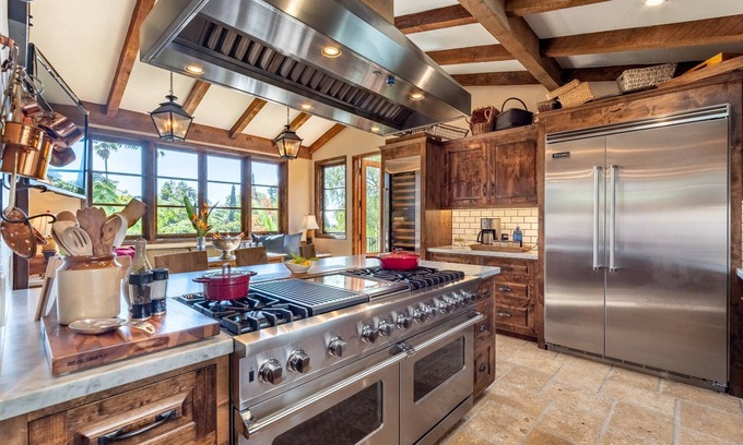 Hollywood Dell House | Reduced Rates Now Hollywood Hills