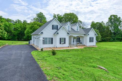 Livingston House | Reel Relaxation