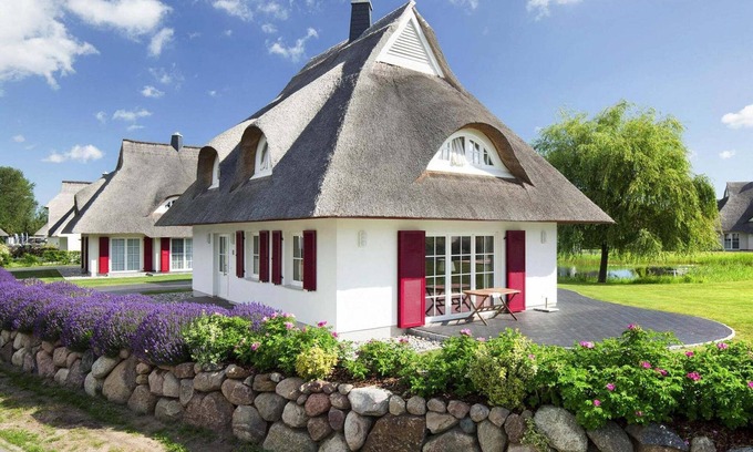 Fuhlendorf House | Reetdachhaus am Bodden mit Sauna