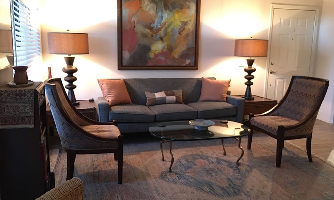 North Scottsdale Condo | Refined North Scottsdale Condo for All Seasons