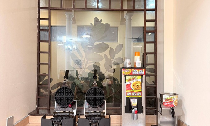 New London Hotel | Regency Inn & Suites New London, Mystic