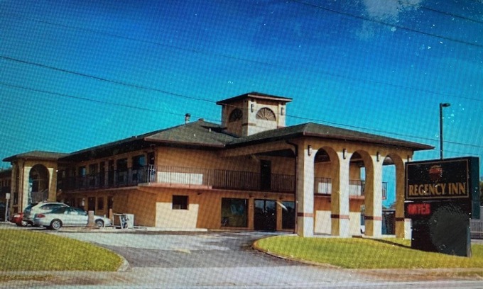 Fern Park Hotel | Regency Inn