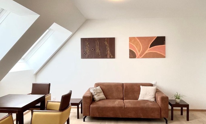 Mannswoerth Apartment | Reinisch Apartments