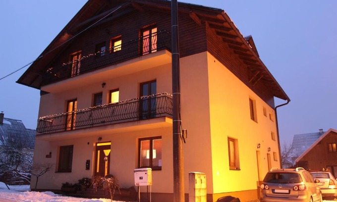 Oscadnica House | Rekreačný dom pod Dedovou