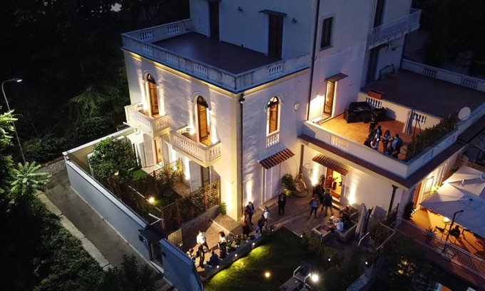 Arenella Bed & Breakfast | Relais Villa Montedonzelli