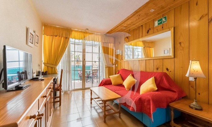 Arenas del Mar Apartment | Relax in El Médano's Modern Sea View Apartment