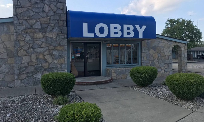 Richmond Hotel | Relax Inn