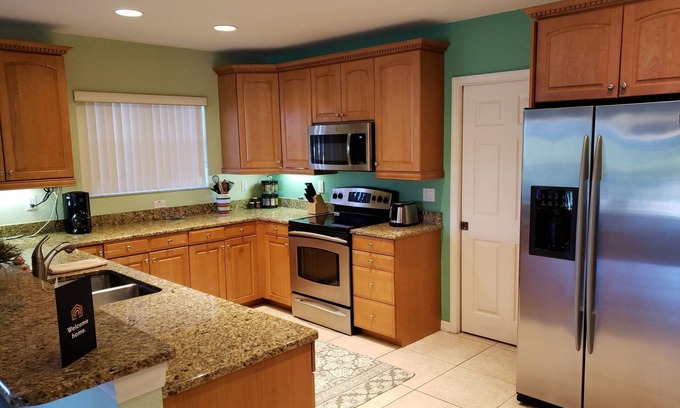 Independence Square Condo | Relax @ our spacious Beach Condo. 3 Bedrooms, Bonus room & 2 Baths nSleeps 6-10