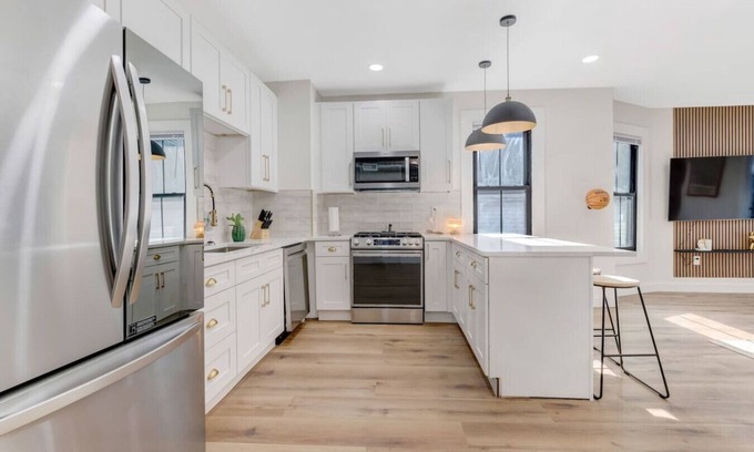 Tremont Apartment | Relax Play Pickleball HotTub