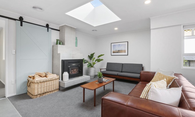 Richmond Heights House | Relax @ Richmond Heights