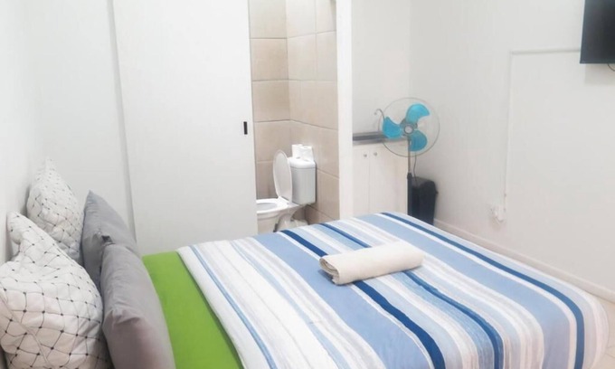Cape Town Cabin | Relax & Unwind at LodgeOn91 !