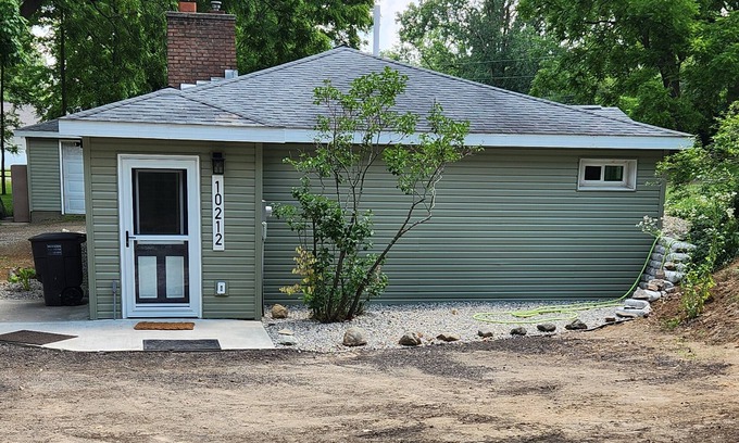 Grass Lake House | Relax with your family at Grandma's cottage on Little Wolf Lake!