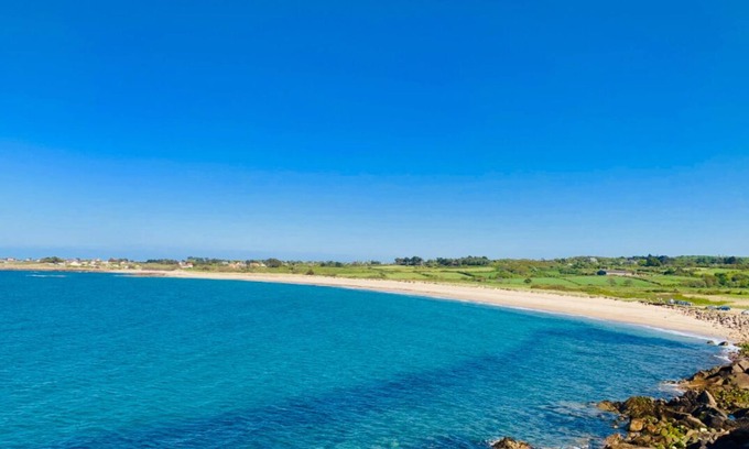 Fermanville Apartment | Relaxation area 300m from Cap Levi beach La Mondree Fermanville