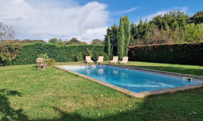 Plassac House | Relaxation between vineyards and ocean, family house with swimming pool, near Bordeaux
