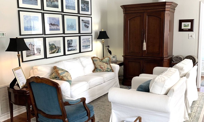 St. Augustine House | Relaxed Elegance at Casa de Flora II in historic St Augustine, Florida 🚭